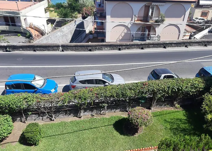 B&B Sea Terrace Aci Castello